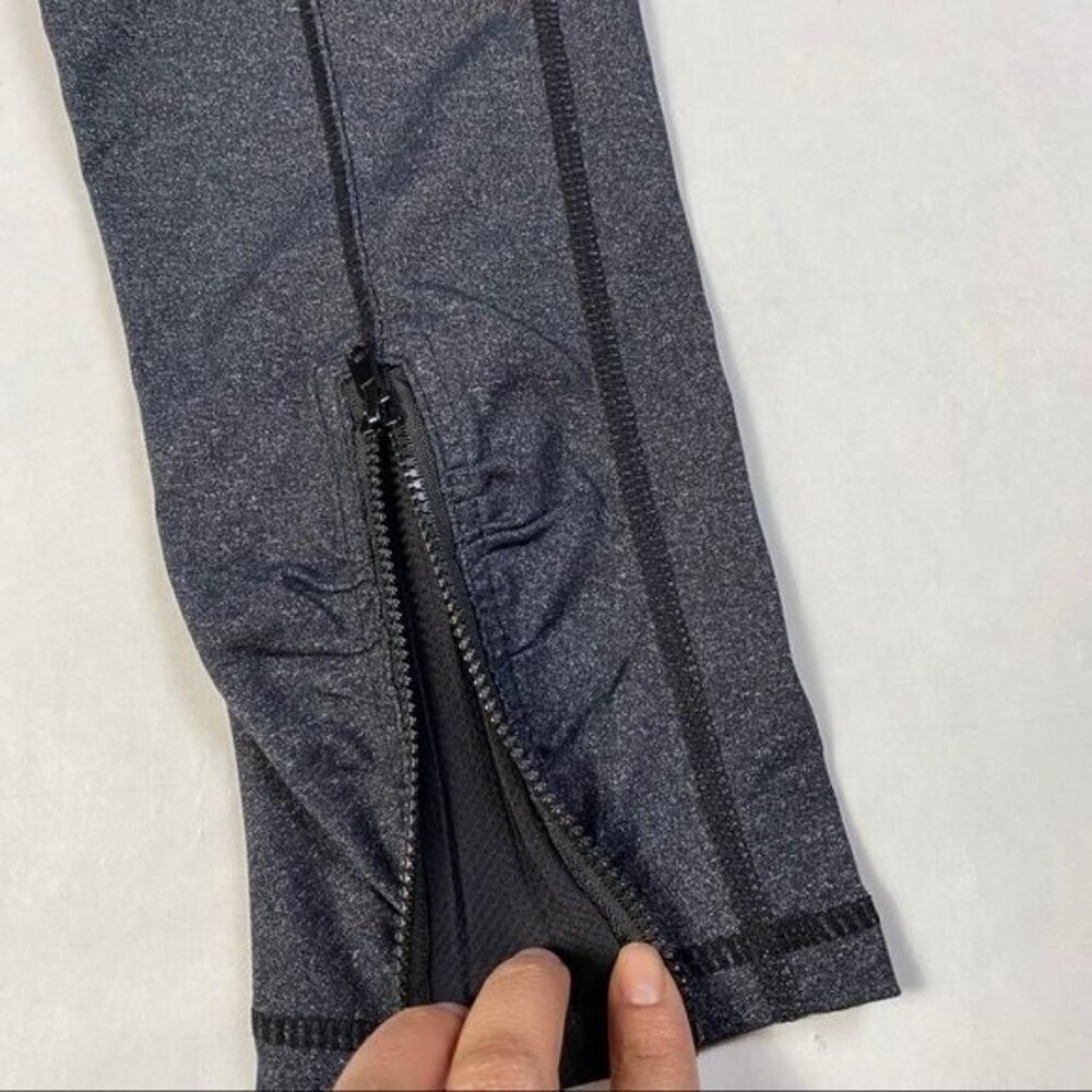 Lululemon Heather Gray Zip Hem Capri Legging - Picture 6 of 7